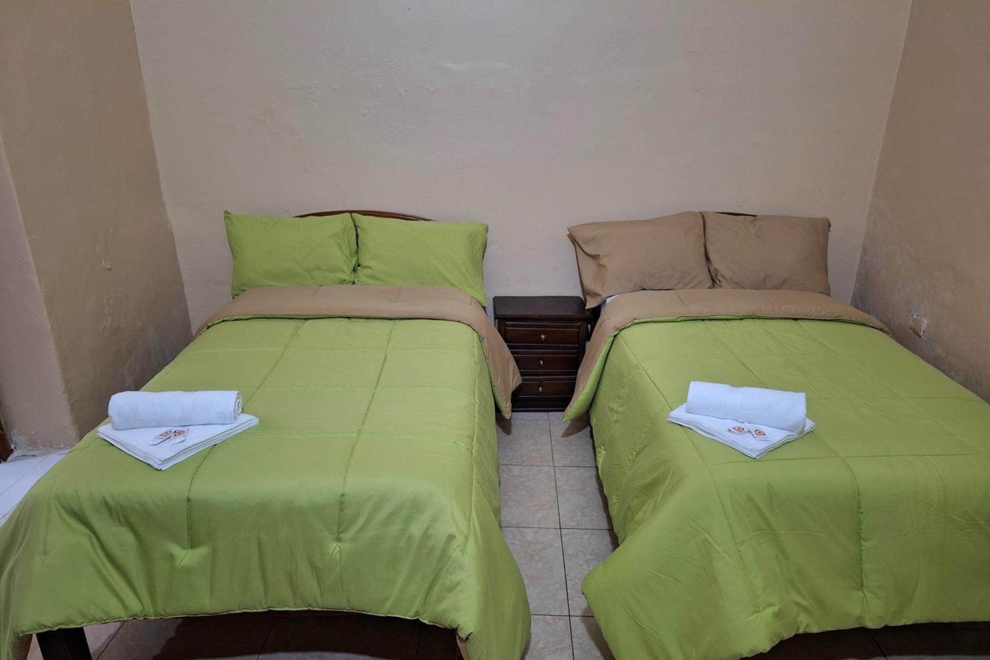 The Travel House Hotel Quito Room photo