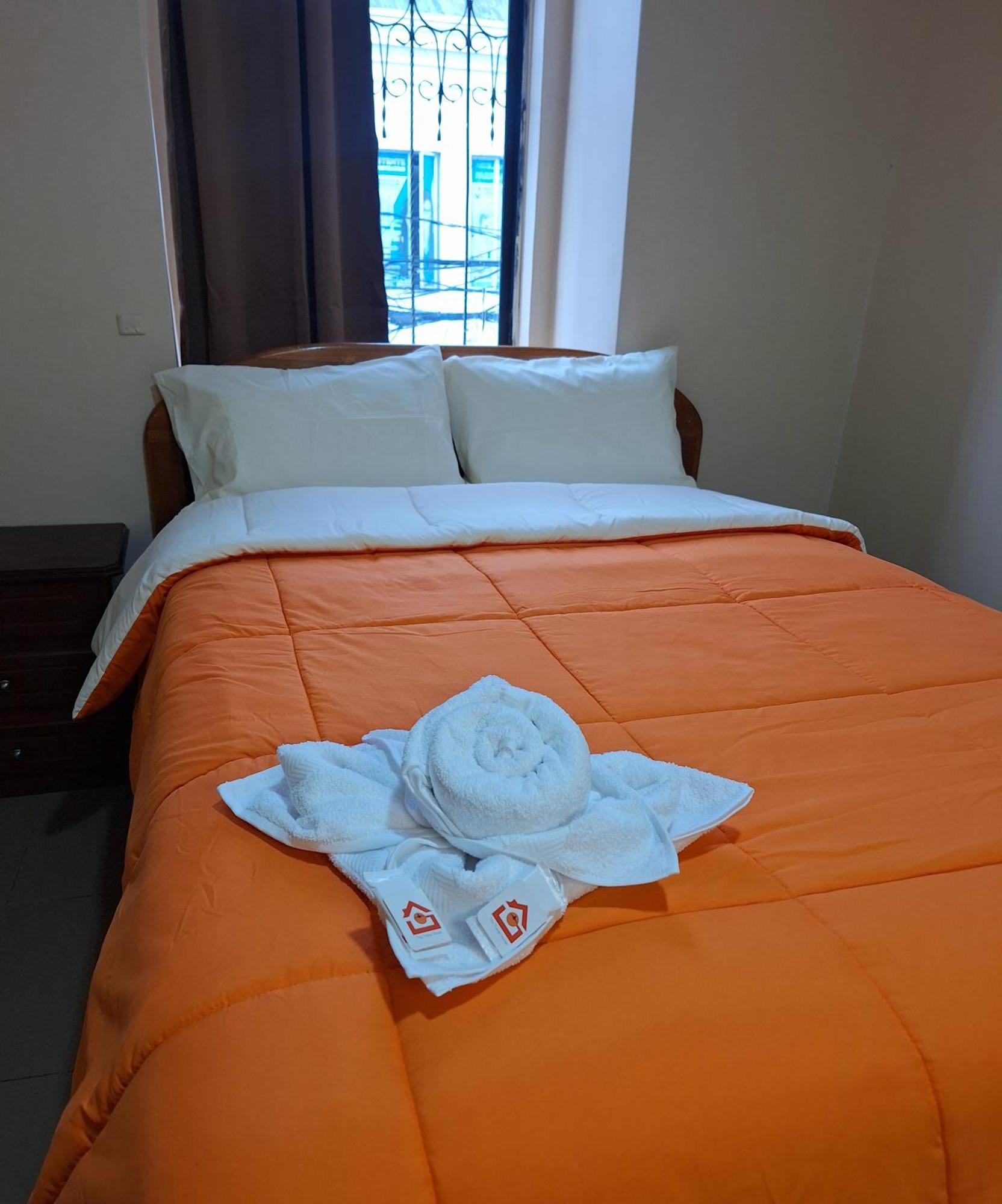 The Travel House Hotel Quito Exterior photo