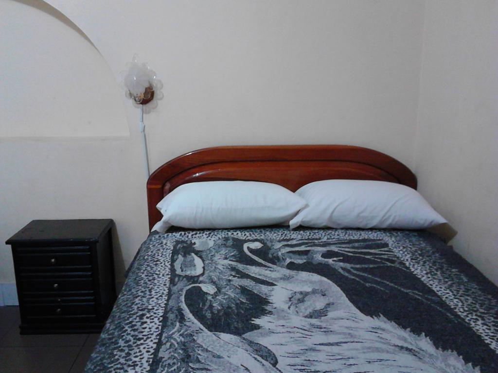 The Travel House Hotel Quito Exterior photo