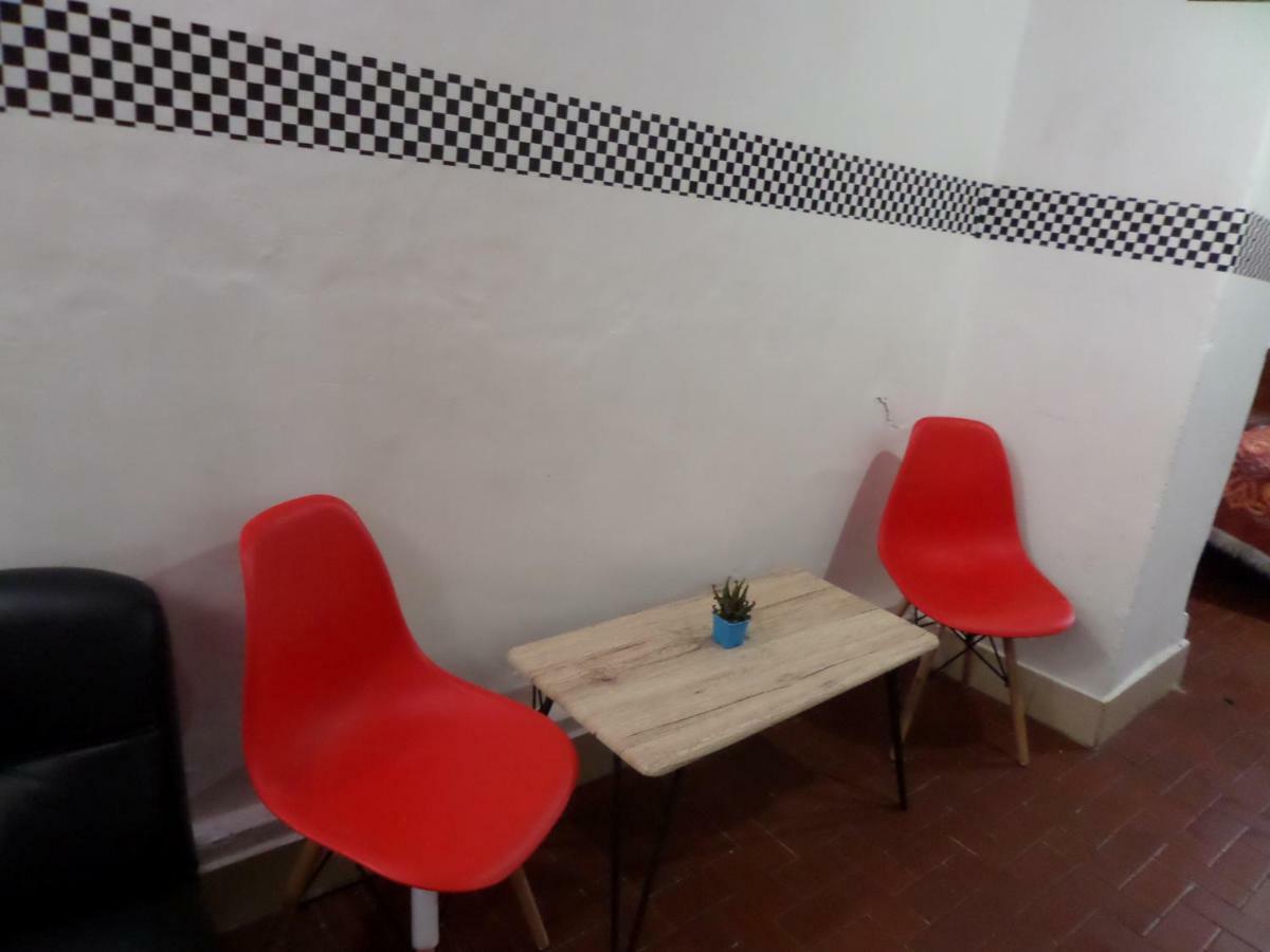 The Travel House Hotel Quito Exterior photo
